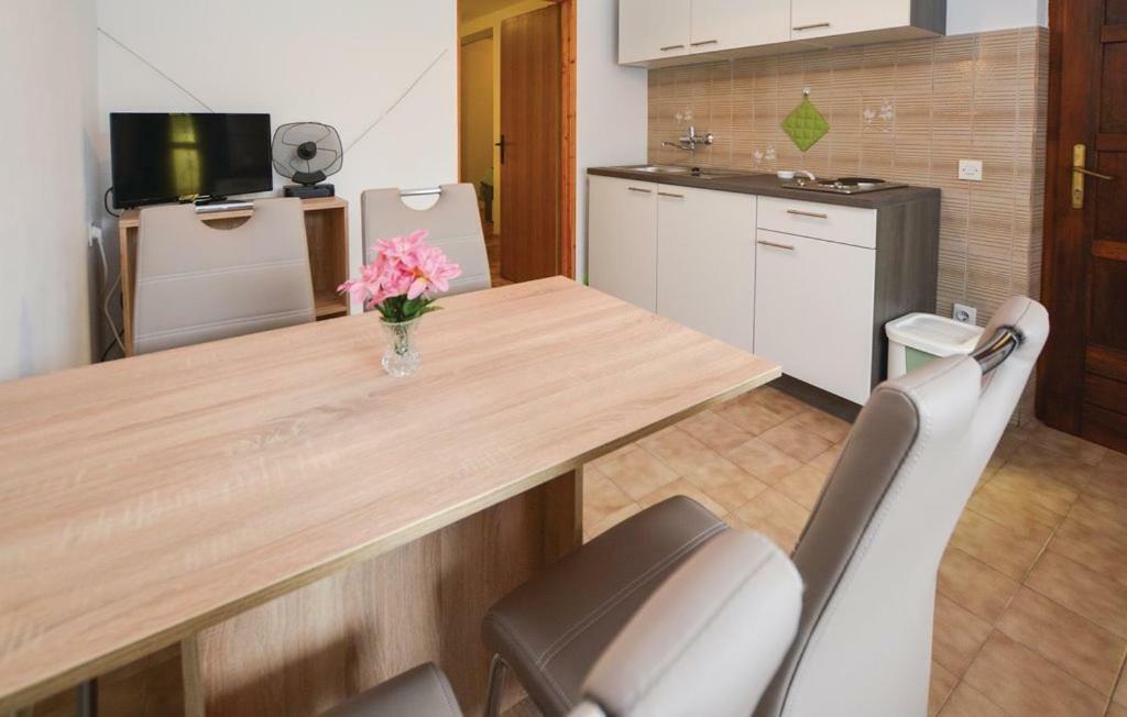 Apartmán Apartmaji In Vinogradnistvo Klobas Sečovlje Exteriér fotografie